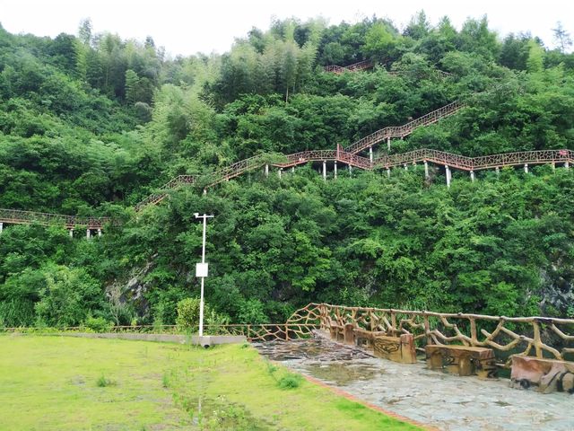 柃蜜小鎮白崖山景區