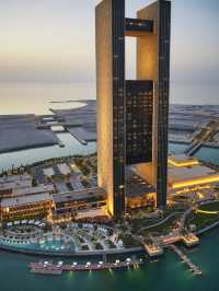 🌟✨ Bahrain's Best: Four Seasons Hotel 🏨🌊
