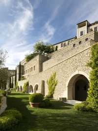 🏰✨ Enchanting Escapes in Gordes: La Bastide Palace 🌄