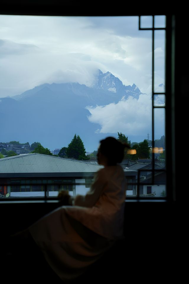 新開！麗江六邊形窗景看三山！獅子象鼻玉龍雪山！