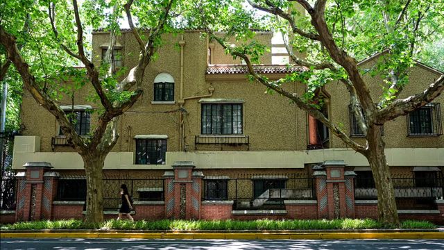 很難對這個季節的新华路說愛你 很難對這個季節的新华路說愛你