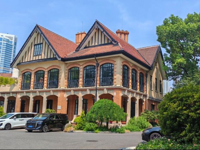 快來興國賓館，體驗一場歷史與現代交融的奢華之旅吧！。