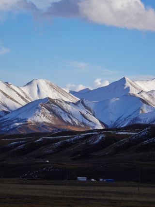 青海｜雪山相迎的秋天。