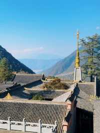2日暢遊冶勒湖-孟獲城 老年人也能輕鬆享受的旅程