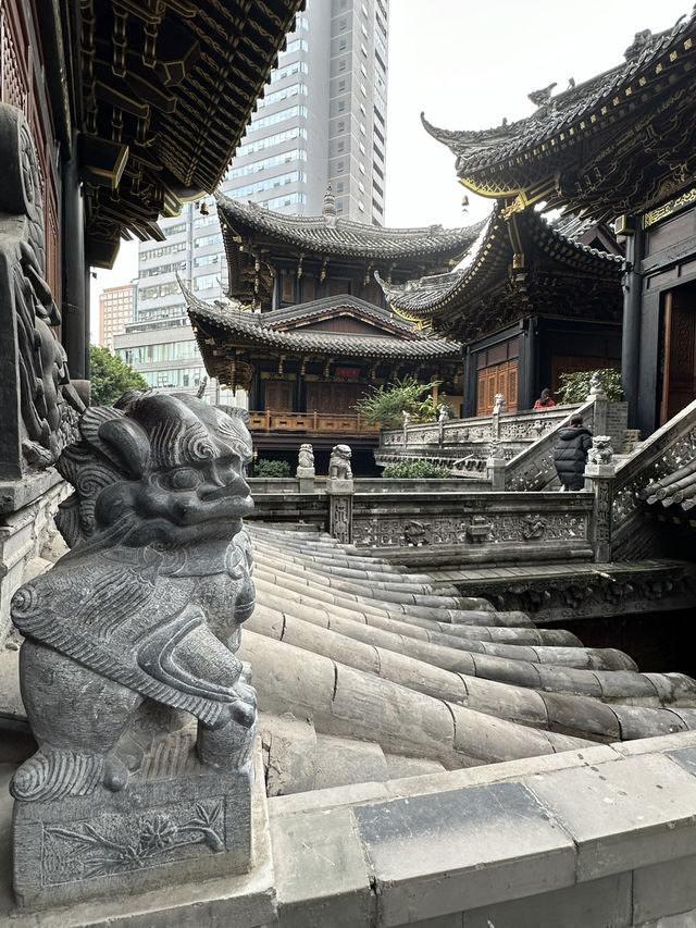 🏙️ Luohansi: Where Ancient Meets Modern in Chongqing 🕍  