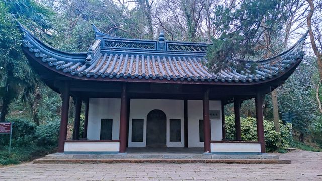 采石磯：江山勝跡，我復登臨
