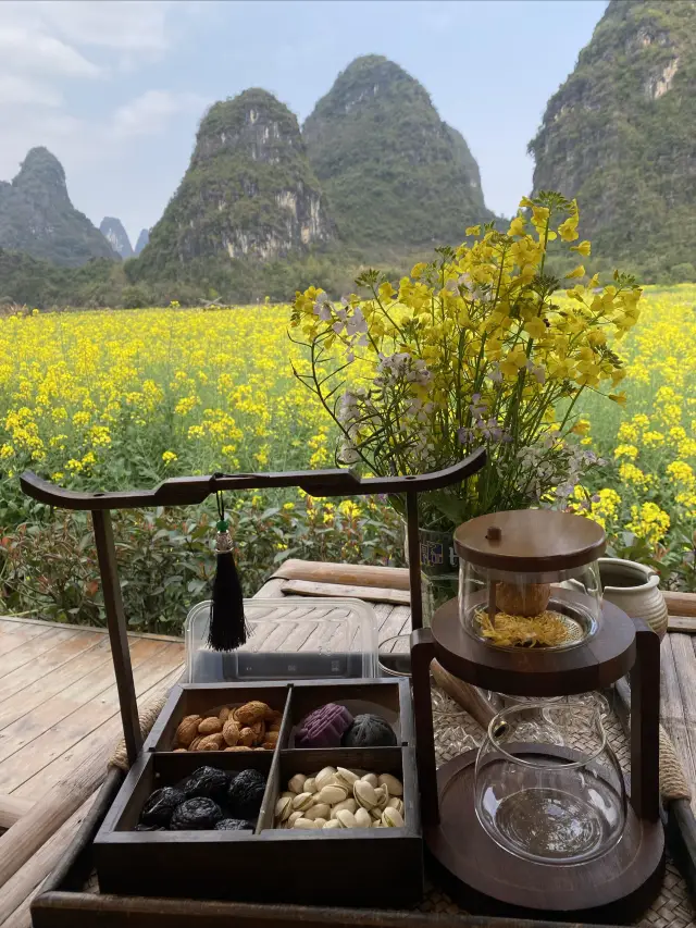 Rapeseed Flowers in Yangshuo, Don't Go to the Yulong River for Flower Viewing