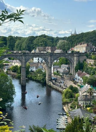When the weather in the UK cooperates, the town looks unbelievably beautiful!