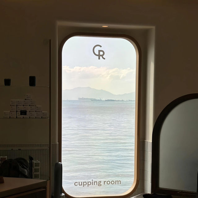 香港尖沙咀必衝！海港城裡的絕美海景咖啡館☕️💙