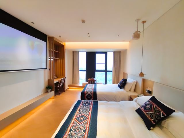 貴陽北站旁嘅時空交匯點：貴馨酒店感受貴陽風情   ＊＊高空靜音酒店嘅千年凝視＊＊ 住在貴馨