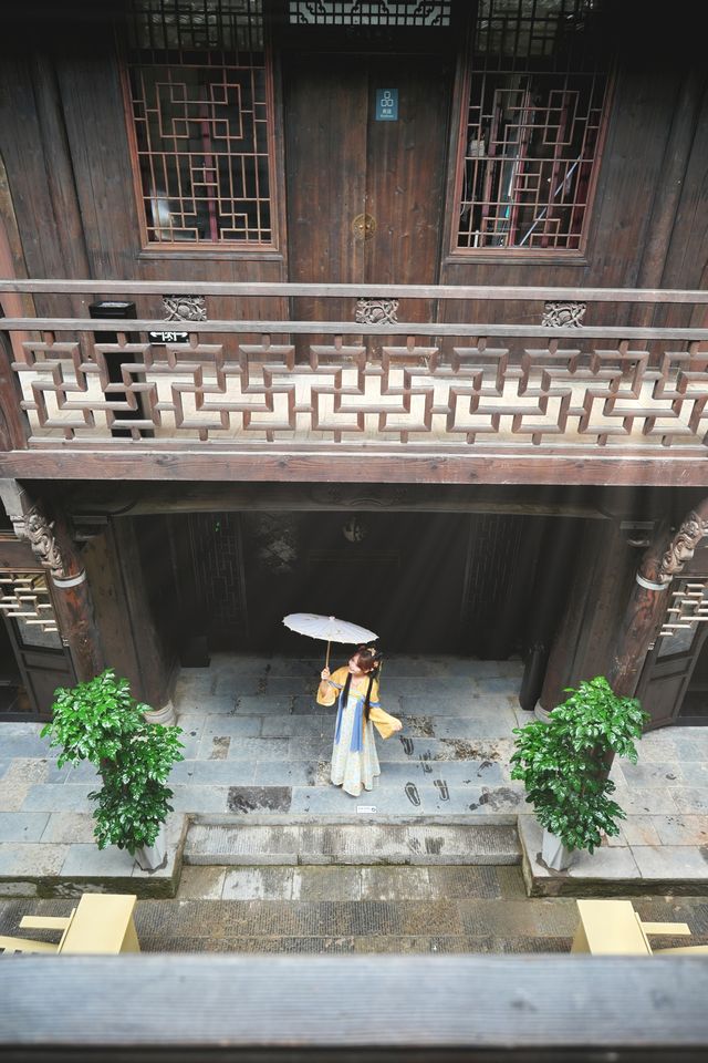 貴州鎮遠〡穿越千年的古城！住進明清大院