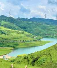 19℃的雲端秘境！六盤水4天3晚深度遊：草原佛光、火把狂歡、峽谷奇觀全收錄！ 北緯26°的天然