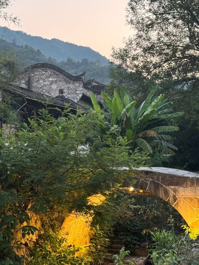 查濟嘅美,係時光慢落嚟嘅模樣。 查濟嘅美,係時光慢落嚟嘅模樣。