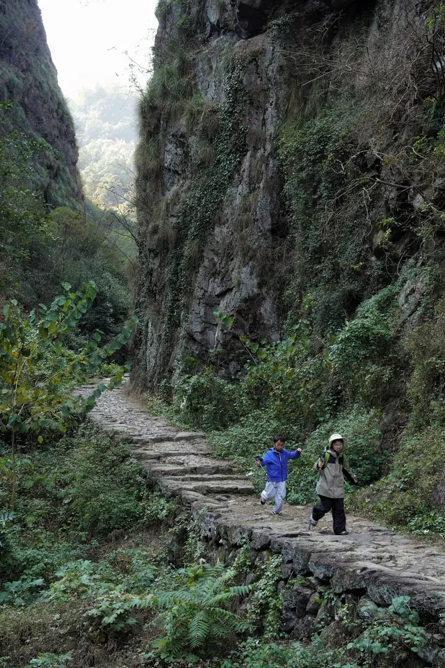 紹興柯橋雪竇嶺親子徒步