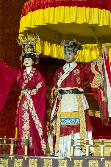 Come to Hotan Yotgan Ancient City. Without a certain level of stamina, you won't be able to finish it.