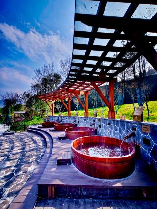 Near Nanchang | A hot spring hotel hidden in 300,000 mu of mountain scenery!