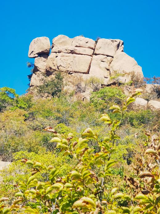 Beipiao Daheishan: Exploring the "Kingdom of Strange Rocks" in Western Liaoning
