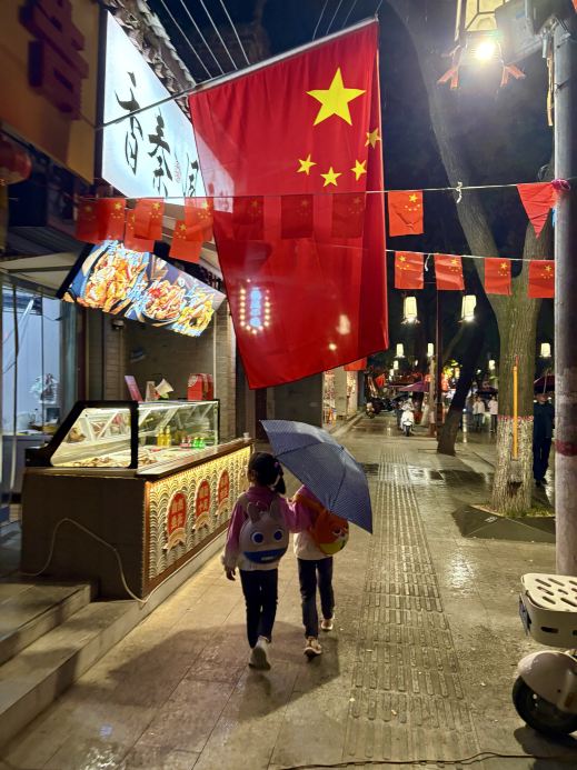Explore the birthplace of China's first imperial dynasty: Xianyang Old Street, where a thousand years of cultural heritage reside