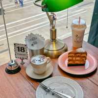 คาเฟ่เจ้าดังจากเกาหลี! สดใส น่ารัก ฟรุ้งฟริ้งสุด