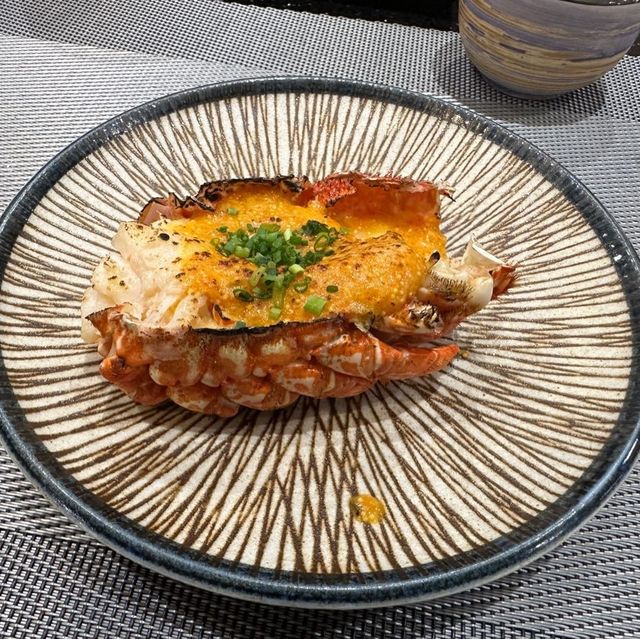 【 2023 高雄美食 】明水然・樂 無菜單料理 鐵板燒 A5和牛 水姑娘龍蝦 南非鮑魚