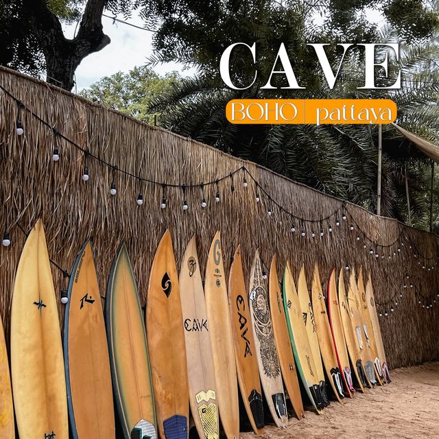 glasshouse and cave boho พัทยา