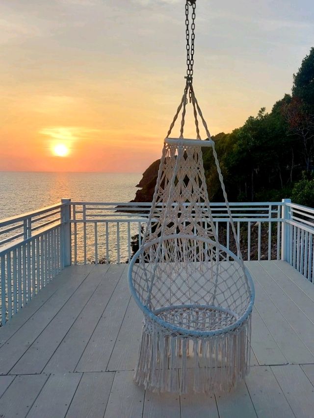 จุดชมวิวผาสุขนิรันดร์  @ เกาะเปริด จันทบุรี
