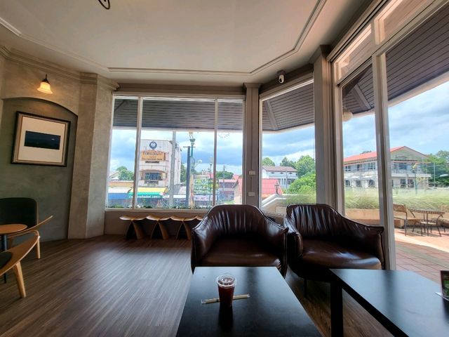  Hassadin cafe and brew