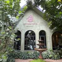 “สำเภานาวา” ร้านอาหารไทยโบราณ ริมน้ำ อยุธยา