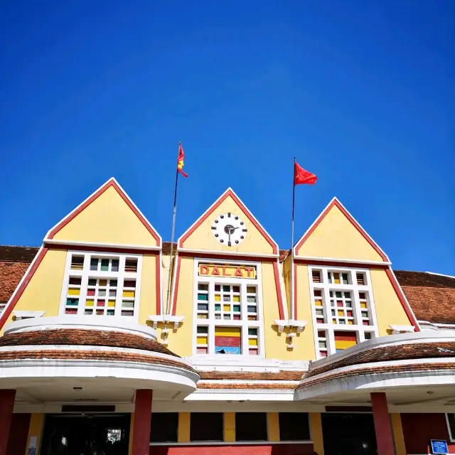 DALAT RAILWAY STATION 