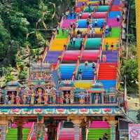 272 colorful steps of Batu Caves! 