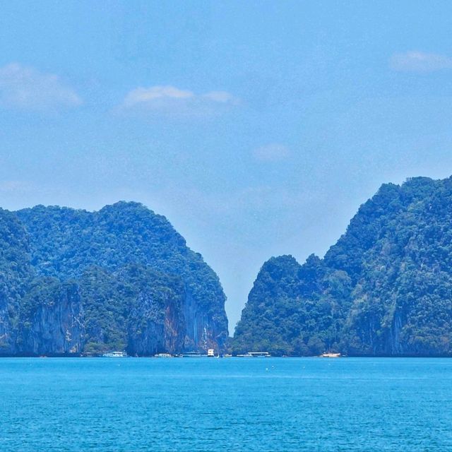 ล่องเรือชมความงาม ของอ่าวพังงา