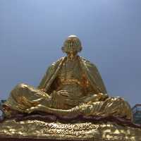 🙏🏻  สะพานแก้ว  วัดแสงแก้วโพธิญาณ จ.เชียงราย 🙏🏻