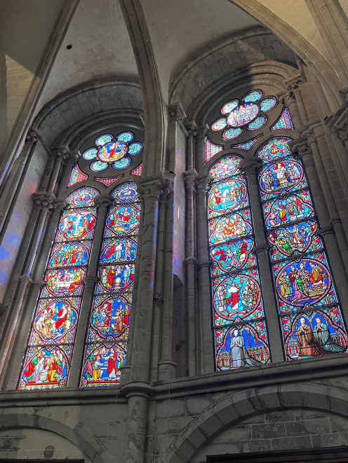 Bruxelles🇧🇪｜サン・ミッシェル大聖堂 | Trip.com ブリュッセル