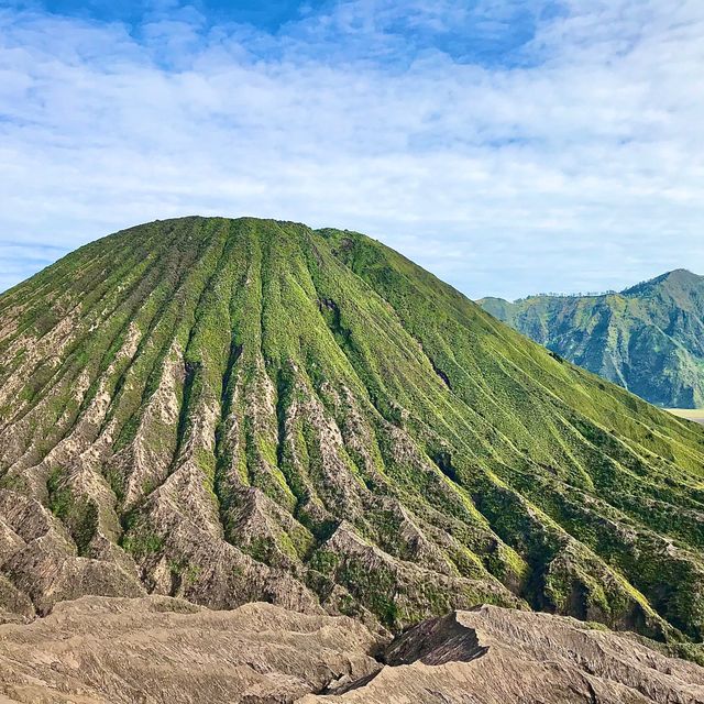 To the active volcano of Mount Bromo!