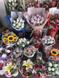 เดินเที่ยวปากคลองตลาด ชมดอกไม้สวยๆ 🌷✨