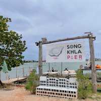 Songkhla Pier คาเฟ่สุดชิลล์ริมทะเลสาบสงขลา