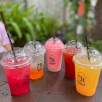 📍 Bridge cafe & สะพานไม้ไผ่ ท่าเลน กระบี่ 