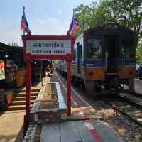 นั่งรถไฟไปถ้ำกระแซ จ.กาญจนบุรี