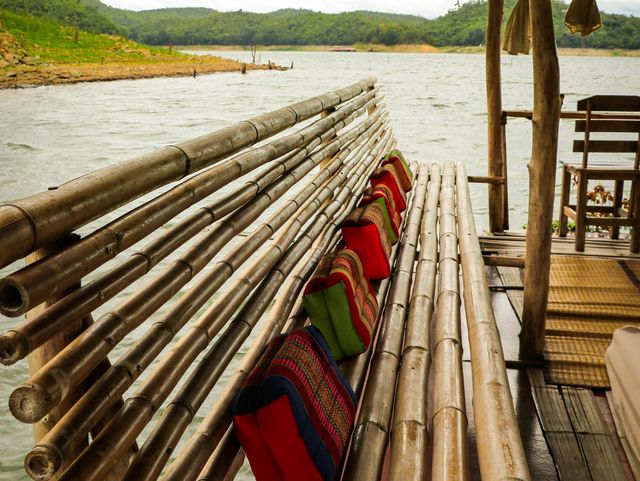 แพพี่เอก ศรีสวัสดิ์ กาญจนบุรี นอนชิว สบายใจ
