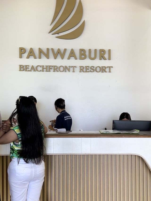 Instagrammable beachfront hotel at Phuket 