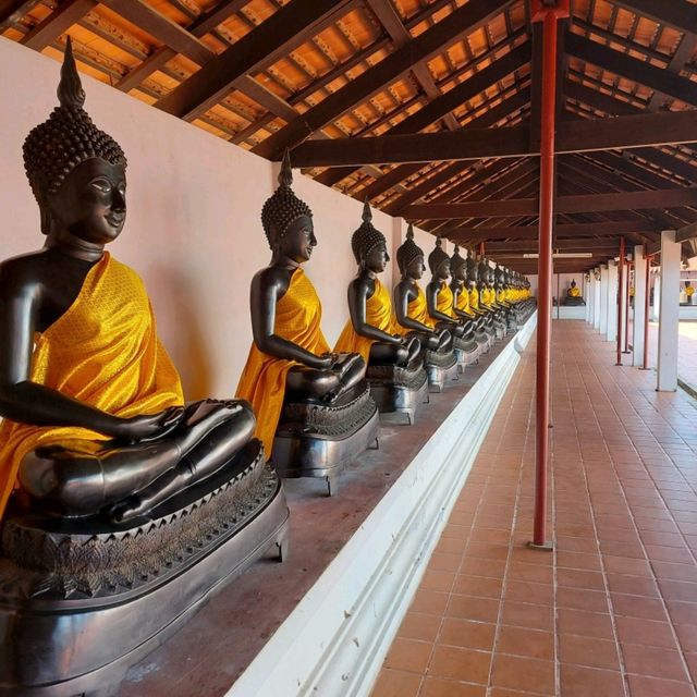 สักการะพระบรมสารีริกธาตุ ณ พระบรมธาตุสวี