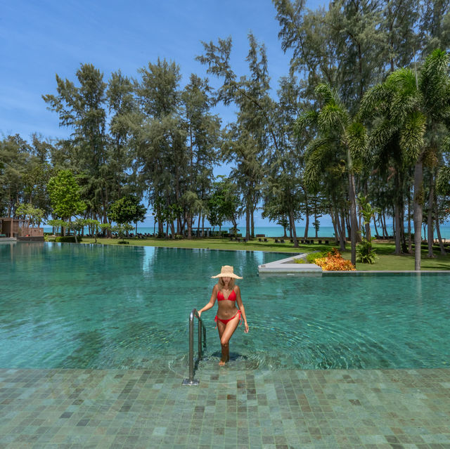 รีสอร์ทสุดหรูติดทะเล มีชายหาดส่วนตัว 🏝