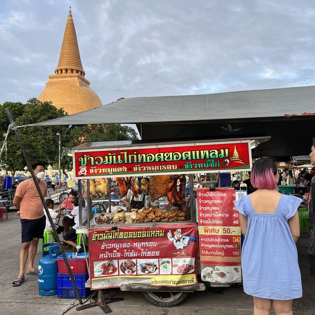 เดินกินเที่ยว ตลาดโต้รุ่ง องค์พระปฐมเจดีย์ นครปฐม