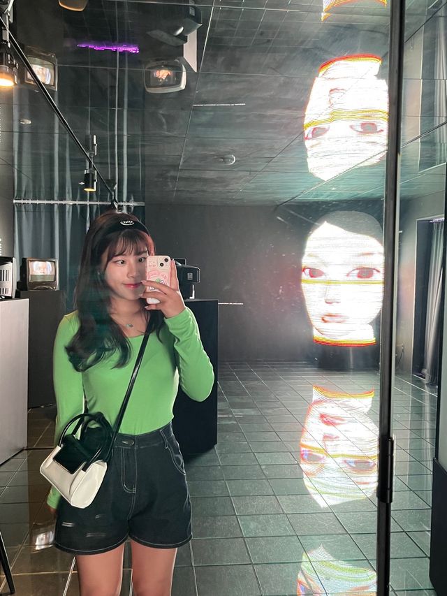 부산에서도 볼 수 있는 고퀼 미디어아트🎪