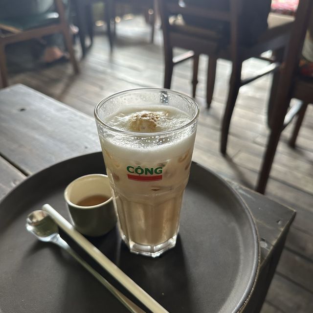 【ベトナム/ホーチミン】ピンクの教会が見えるカフェ☕️