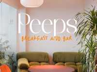 Peeps breakfast and bar