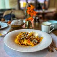 St Regis The Drawing Room午餐體驗，完美周年慶祝選擇！