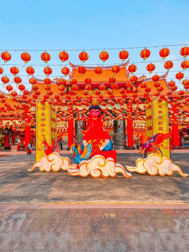 ศาลเจ้าห้าพระองค์ มูลนิธิธรรมกตัญญู