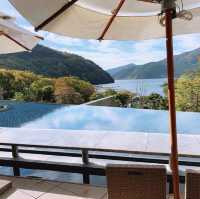 【箱根】水盤テラスで芦ノ湖を一望！箱根・芦ノ湖はなをり