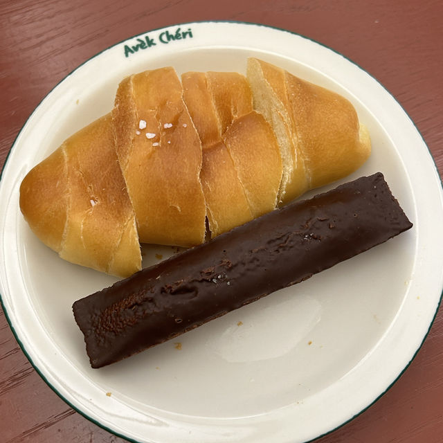 소금빵 맛집 한남동 AVEK CHERI